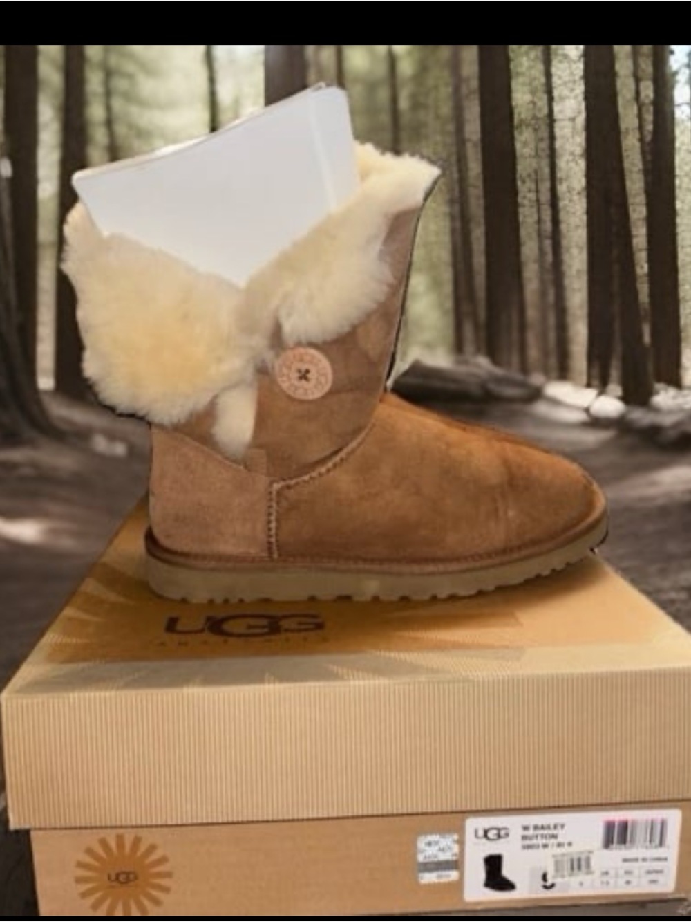 UGG Women's Bailey Button Boots in Chessnutt. Women’s size 9